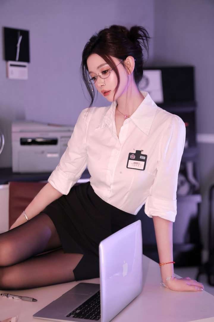 caeb45c4549384af74647e6fdf091c1a-size-720x1080-1772612532931.jpg